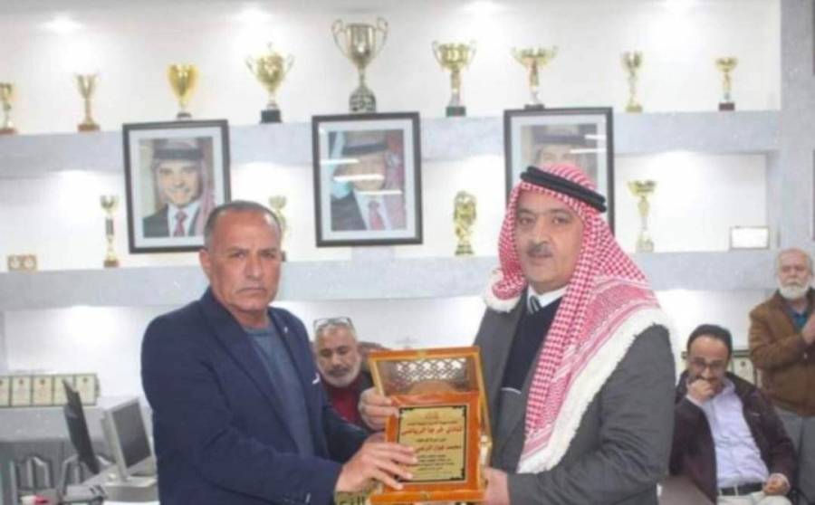 الزعبي يتوج رئيساً لنادي خرجا الرياضي ويكرم أشقاء المتوفي أمين السر السابق