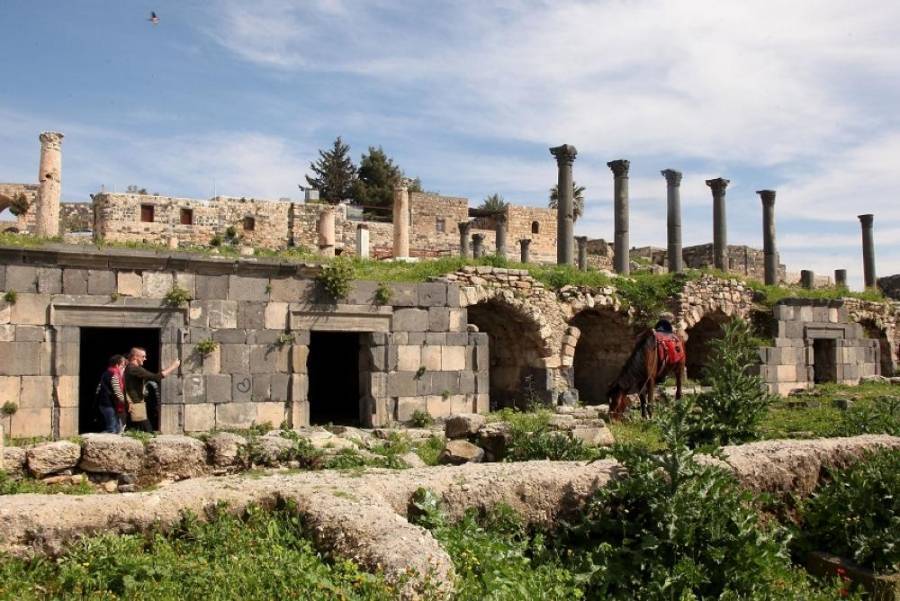 أكثر من 4 آلاف زائر لـ “أم قيس الأثرية” الجمعة