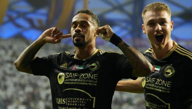 الشارقة يتوج بكأس السوبر الإماراتي