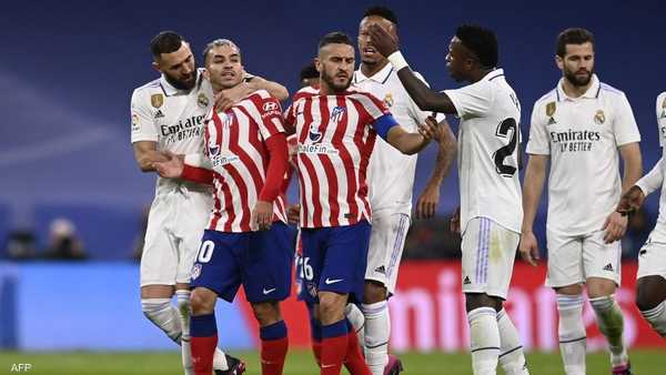 أتلتيكو مدريد يعيق الريال ويقدم هدية لبرشلونة