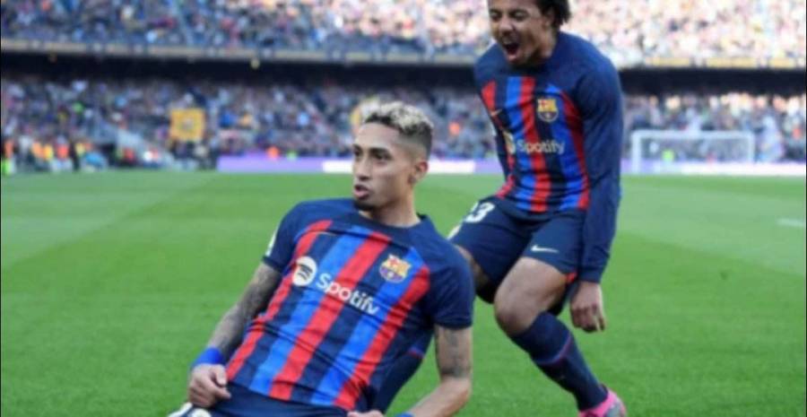 برشلونة انتصار مثير وصعب على  فالنسيا (10)