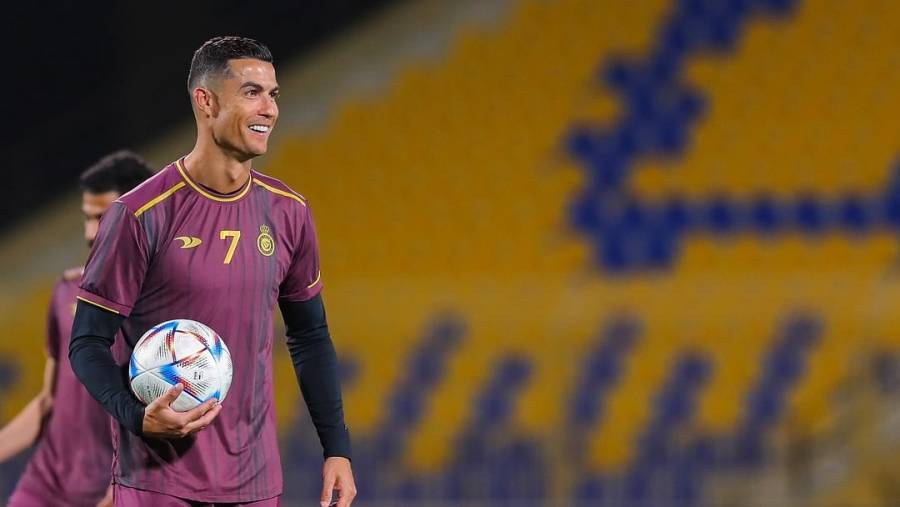 كريستيانو رونالدو الأفضل في منطقة غرب آسيا