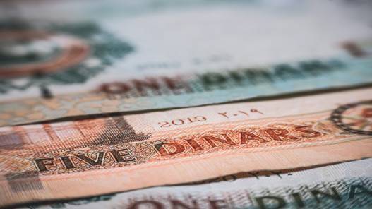 الحكومة ستسدد 105 ملايين دينار لمصفاة البترول خلال الربع الأول من العام الحالي