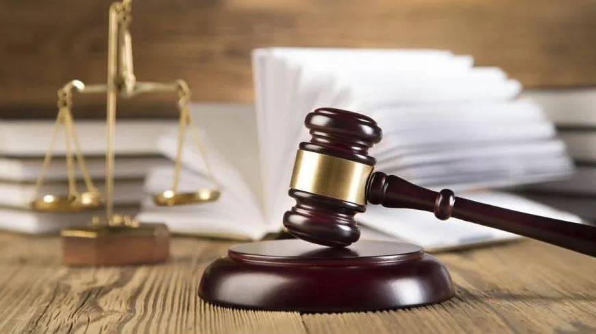 السجن مدى الحياة لثمانيني قتل طبيبًا فشل في علاج زوجته
