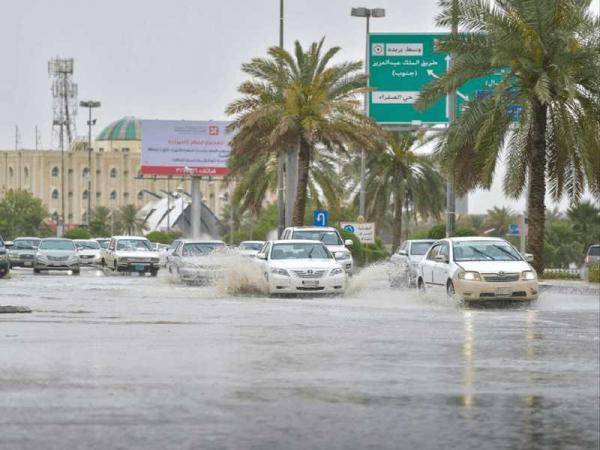 تعليق الدراسة بمكة المكرمة وجدة الأحد بسبب الأمطار