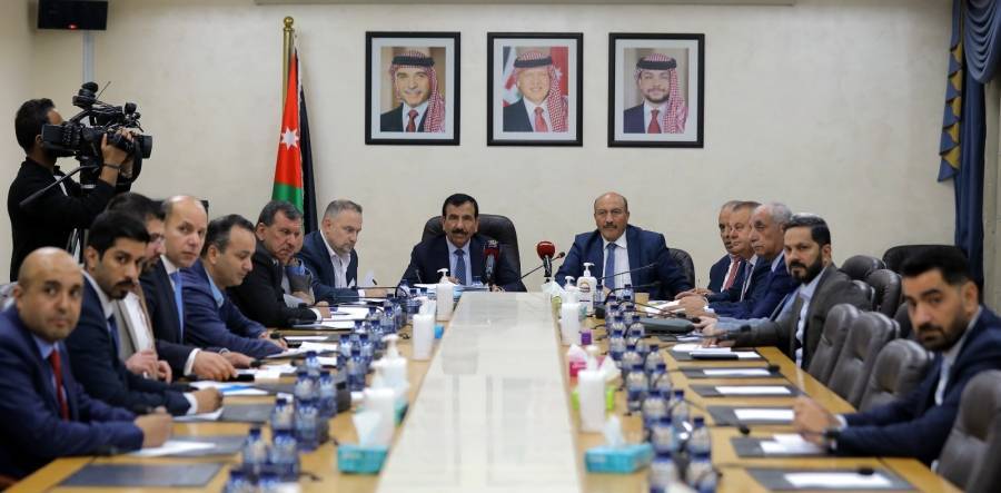 مُشتركة نيابية تُقر تنظيم المُحاسبة القانونية