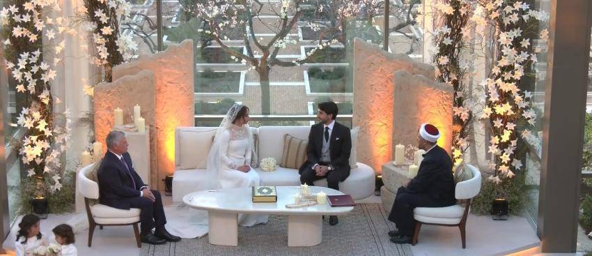 بلدية الموقر تهنئ الملك والملكة بزفاف الأميرة إيمان بنت عبدالله الثاني