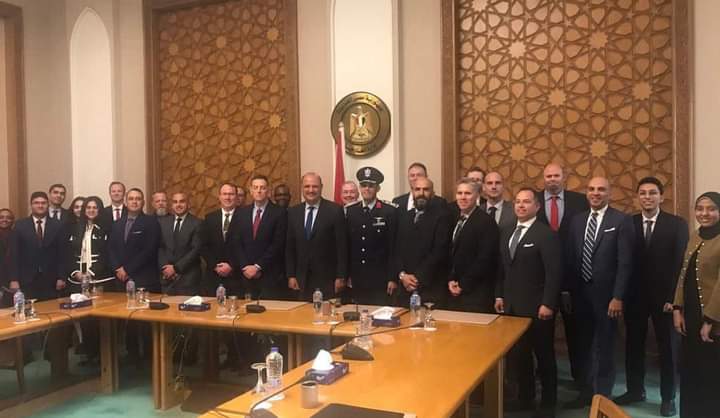 مساعد وزير الخارجية المصري للشئون الأمريكية يلتقي مع عدد من الدارسين في كلية الحرب الجوية الأمريكية