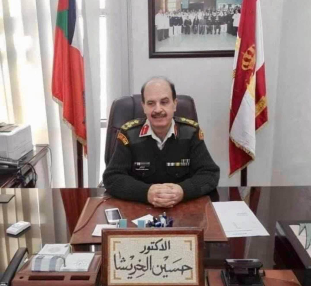 عثمان الخريشا يُهنى العميد الطبيب حسين محمد ارفيفان بتعيينه مساعدًا لمدير الخدمات الطبية الملكية