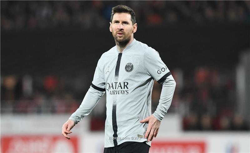 لاعب باريس السابق: احرقوا عقد ميسي قبل توديعه