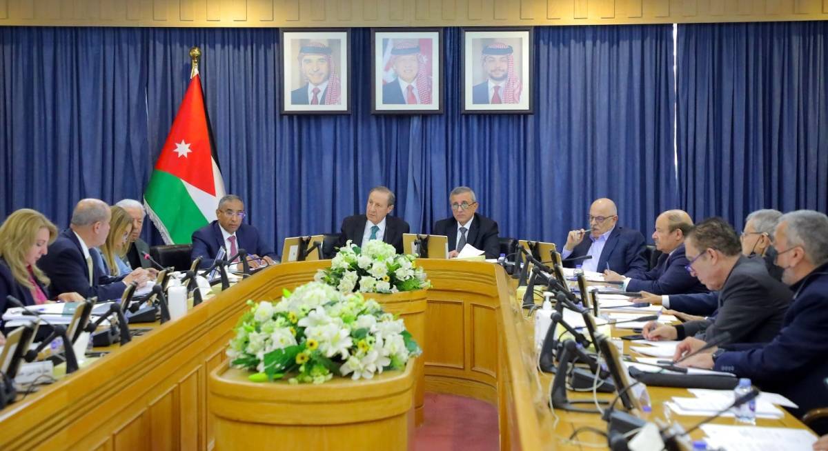 مشتركة الأعيان تُقر مُعدلي قانوني الضمان الاجتماعي والعمل