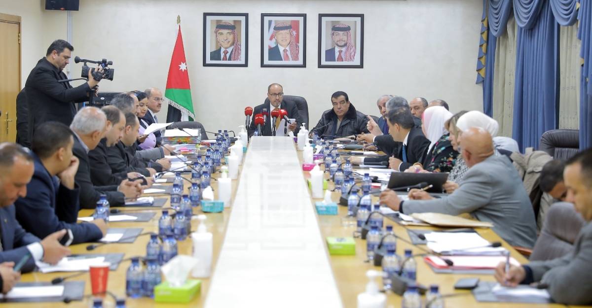 مالية النواب توصي بإحالة مُخالفات بوزارة الأشغال إلى مُكافحة الفساد