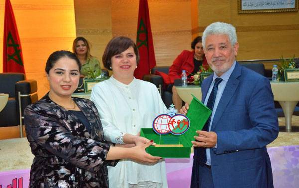تكريم رئيسة جامعة الإيروبيك والفيتنيس بمناسبة عيد المرأة..صور