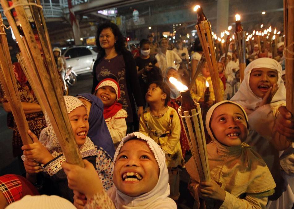 مسلموا اندونيسيا وعاداتهم في شهر رمضان