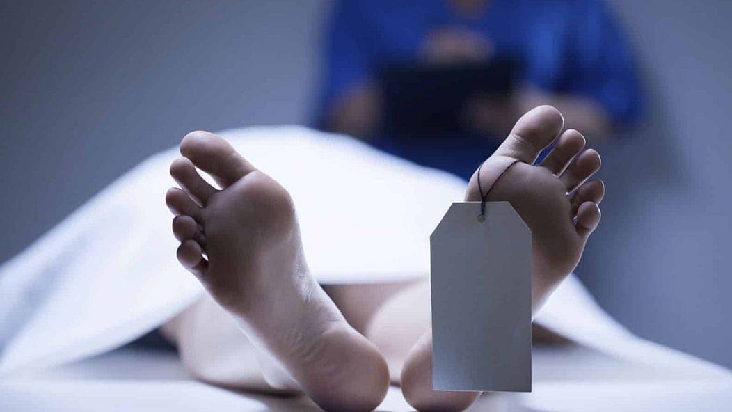 جريمة بشعة...وفاة مصري بأزمة قلبية أثناء تقطيع جثة عشيقته