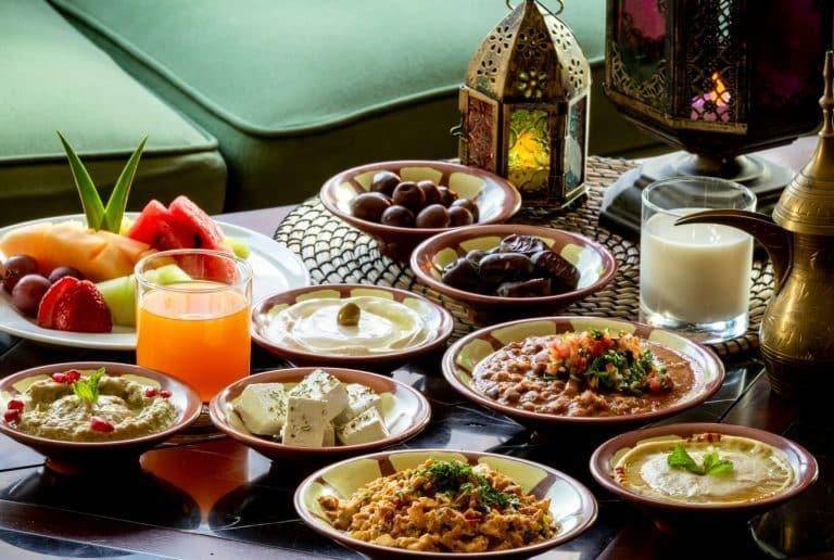 دراسة تؤكد على أهمية تناول وجبة السحور