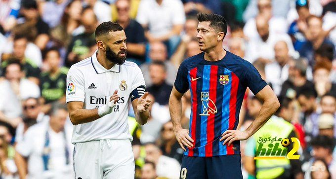 هل يتسبب بنزيما في رحيل ليفاندوفسكي عن برشلونة ؟