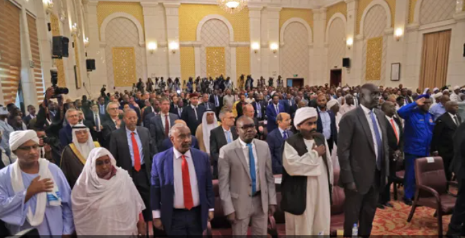 السودان.. عقبة الدمج تعيق توقيع اتفاق نقل السلطة
