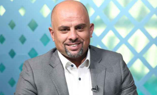 السلط ينهي ملف إداري الفريق