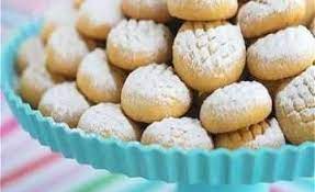 قبل قدوم العيد.. أضرار الإفراط في تناول كعك العيد