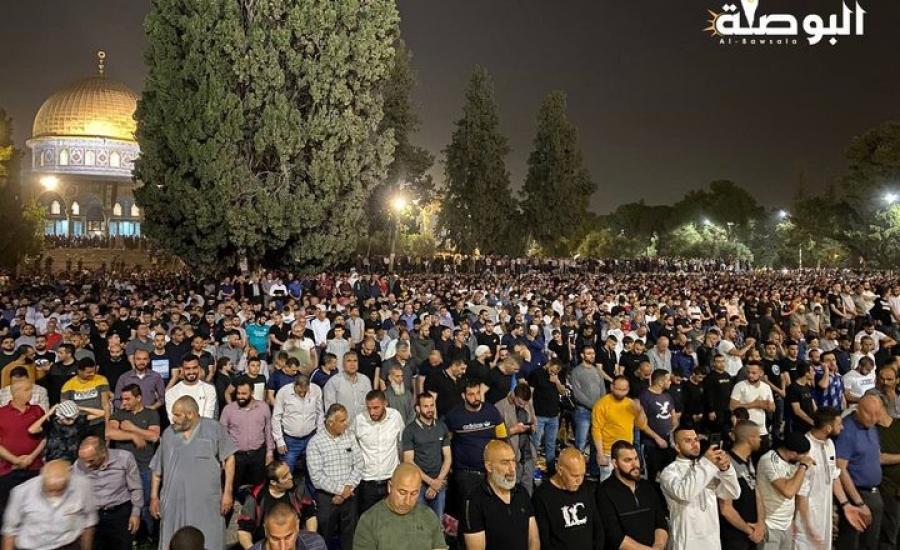 لإحياء ليلة 27 رمضان.. عشرات الآلاف يتوافدون للأقصى
