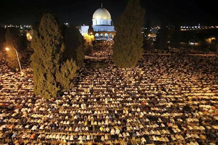 الأوقاف تدعو لتجنب الاحتكاك مع الاحتلال واغتنام الليلة العظيمة