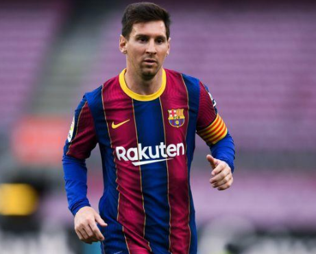 ميسي يوافق على مسودة عقده مع برشلونة