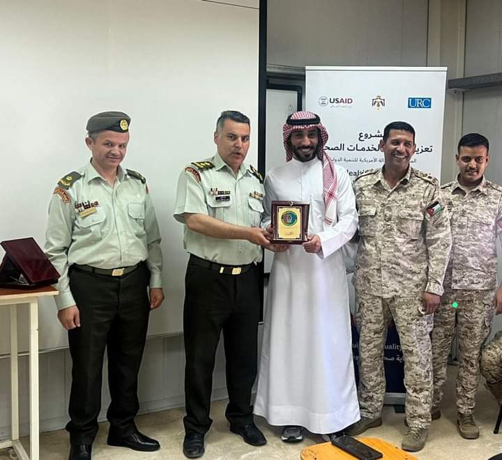 إختتام دورة الإسعاف المتوسط في المركز التعليمي الوطني للإسعاف و الطوارىء_ صور