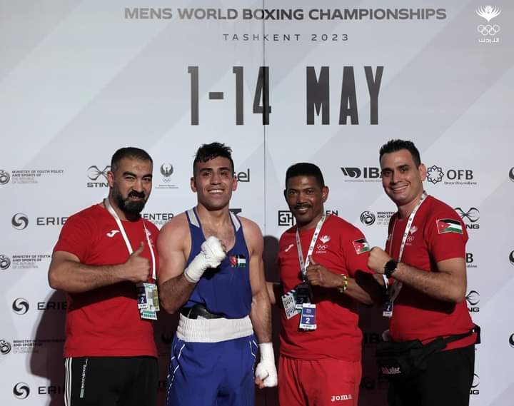 ملاكمو الأمن العام يواصلون تحقيق الانتصارات مع المنتخب الوطني للملاكمة في بطولة العالم .