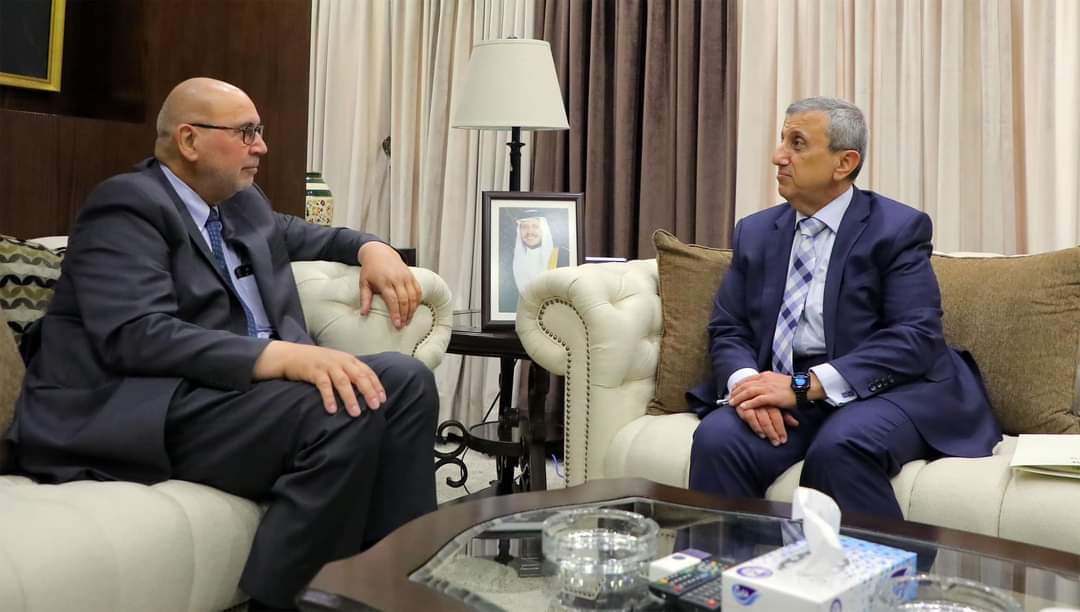 رئيس لجنة العمل العين عيسى مراد  يلتقي السفير التشيلي لدى  المملكة لبحث سبل تطوير العلاقات الثنائية
