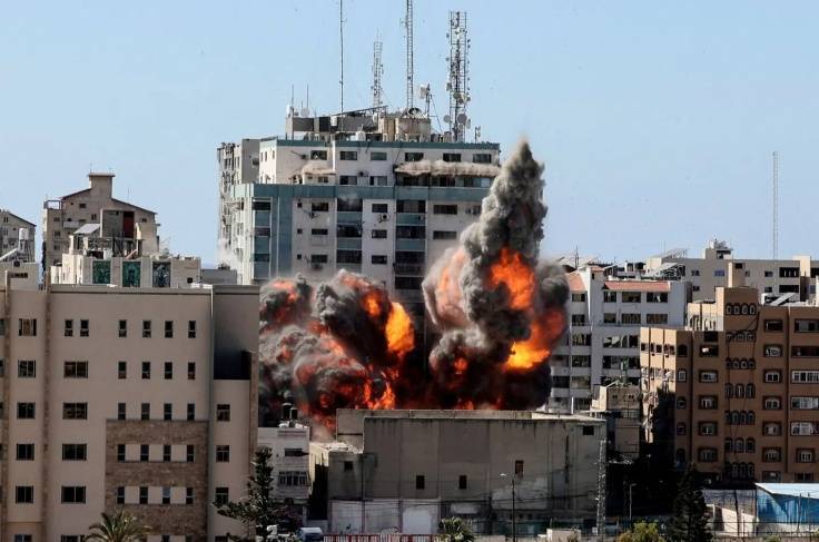 12 شهيدا بينهم أطفال ونساء في عدوان للاحتلال على قطاع غزة