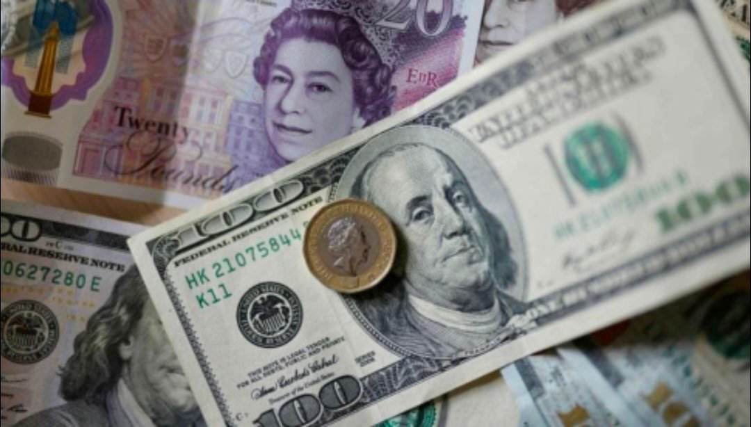 تراجع الإسترليني أمام الدولار