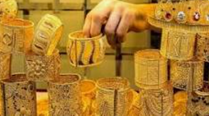 41.3 دينارا سعر غرام الذهب عيار 21 محليا