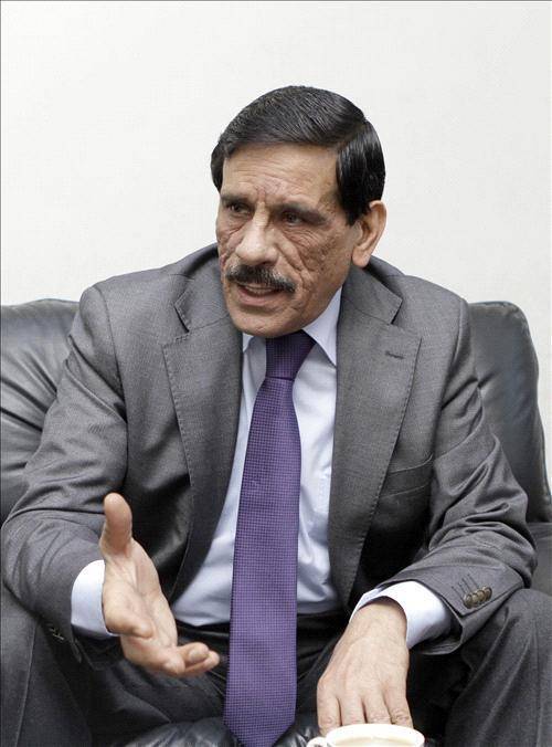 السرور: سرت في حقل الألغام ومياه كثيرة جرت تحت الجسر البرلماني