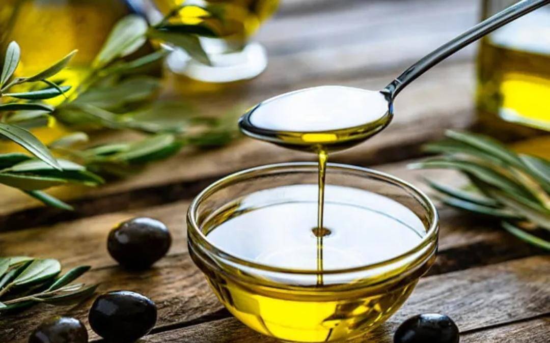 فوائد زيت الزيتون للأسنان