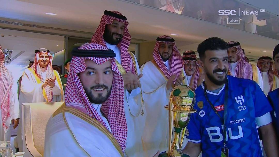 الهلال يُتوَّج بلقب كأس الملك سلمان  أمام الوحدة
