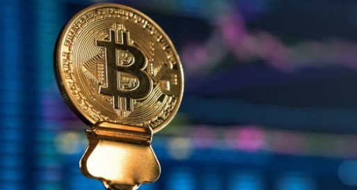 محلل استثمار يتنبأ بانهيار سعر البيتكوين