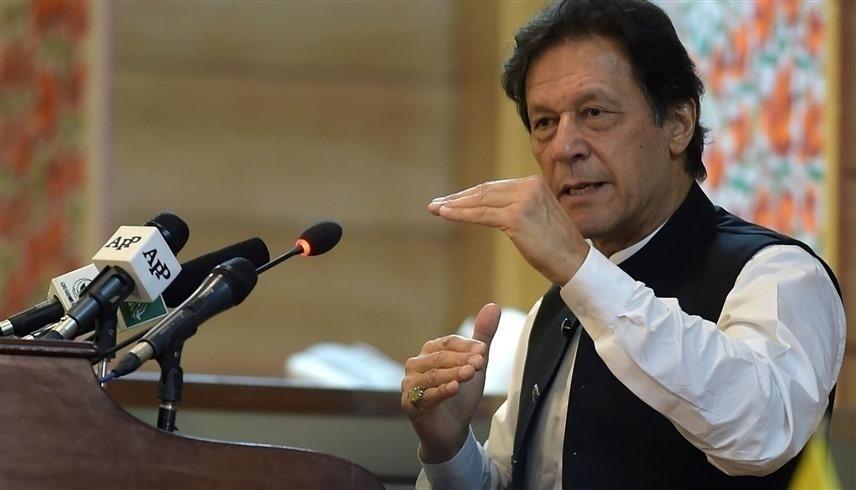 الشرطة الباكستانية تحاصر منزل عمران خان