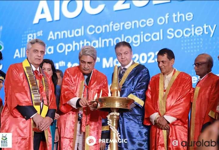 كلية جمعية عموم الهند للعيون تمنح الدكتور المصري حسام زيادة الزمالة الفخرية