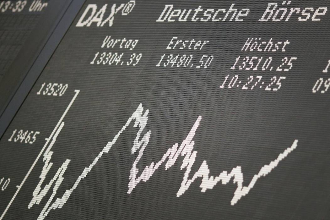 الأسهم الأوروبية تواصل الارتفاع في ضوء مفاوضات سقف الدين الأميركي