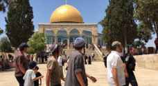 مستوطنون يؤدون رقصات استفزازية في المسجد الأقصى