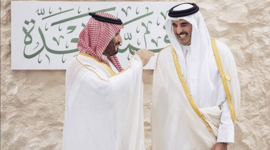 أمير قطر يغادر القمة العربية فجأة.. ما الأسباب ؟