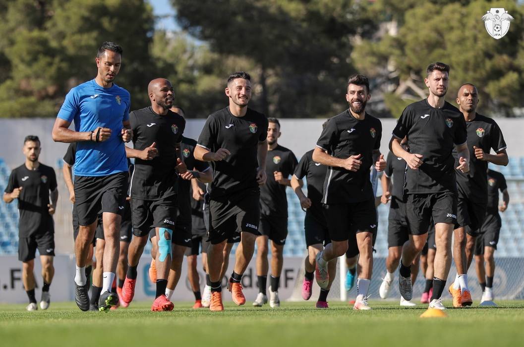 منتخب  النشامى  يبدأ تدريباته البدنية بحضور 4 لاعبين