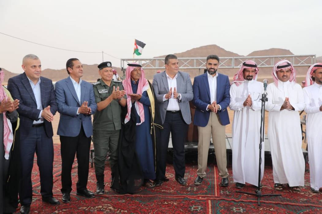 البادية الجنوبية تحتفل بقرب زفاف ولي العهد وعيد الاستقلال