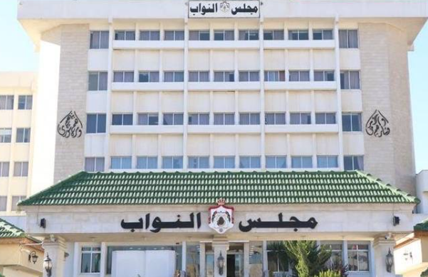 الصحة والبيئة في الأعيان تبحث أبرز القضايا السكانية بالمملكة