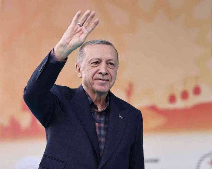 أردوغان بعد فوزه: باي باي كمال