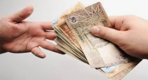 حوالات العاملين في الخارج تشهد تحسنًا في نيسان الماضي