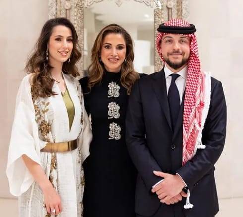 حقاً أنك ملكة