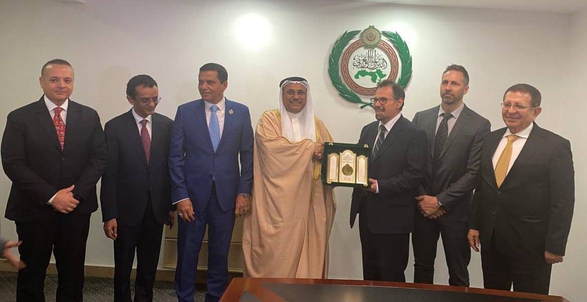 *العسومي يبحث قضايا الهجرة غير الشرعية واللجوء والجرائم عابرة الحدود، وسبل تعزيز التعاون المشترك مع وفد الوكالة الأوروبية لحرس الحدود والسواحل*