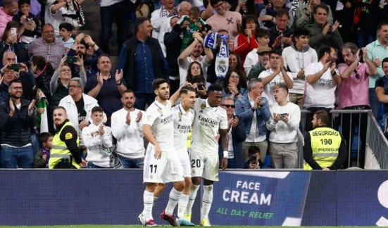 أسينسيو لاعب ريال مدريد السابق إلى باريس سان جيرمان
